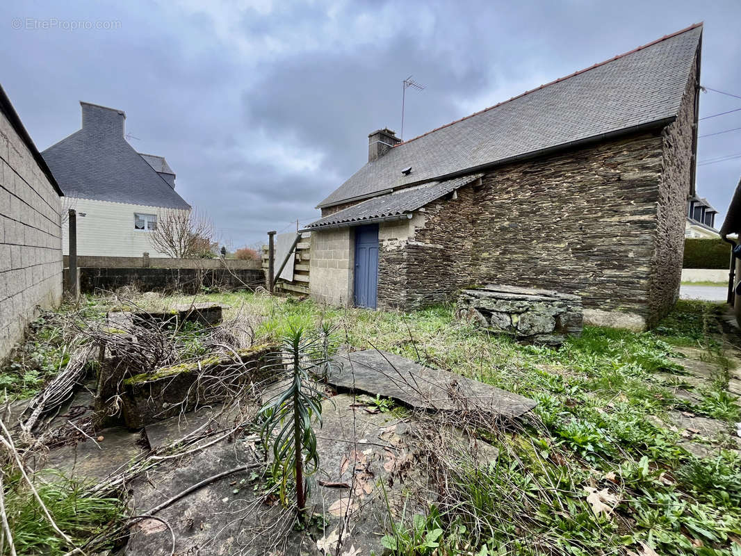 Maison à CAUREL