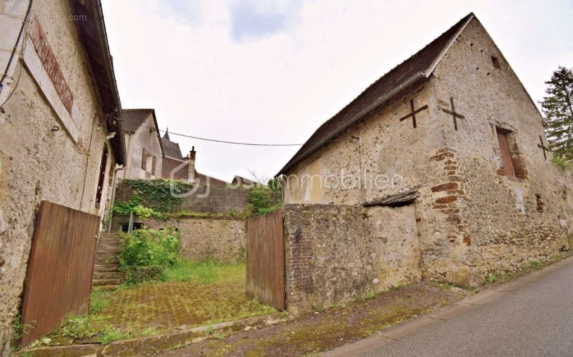 Maison à LONGNY-AU-PERCHE