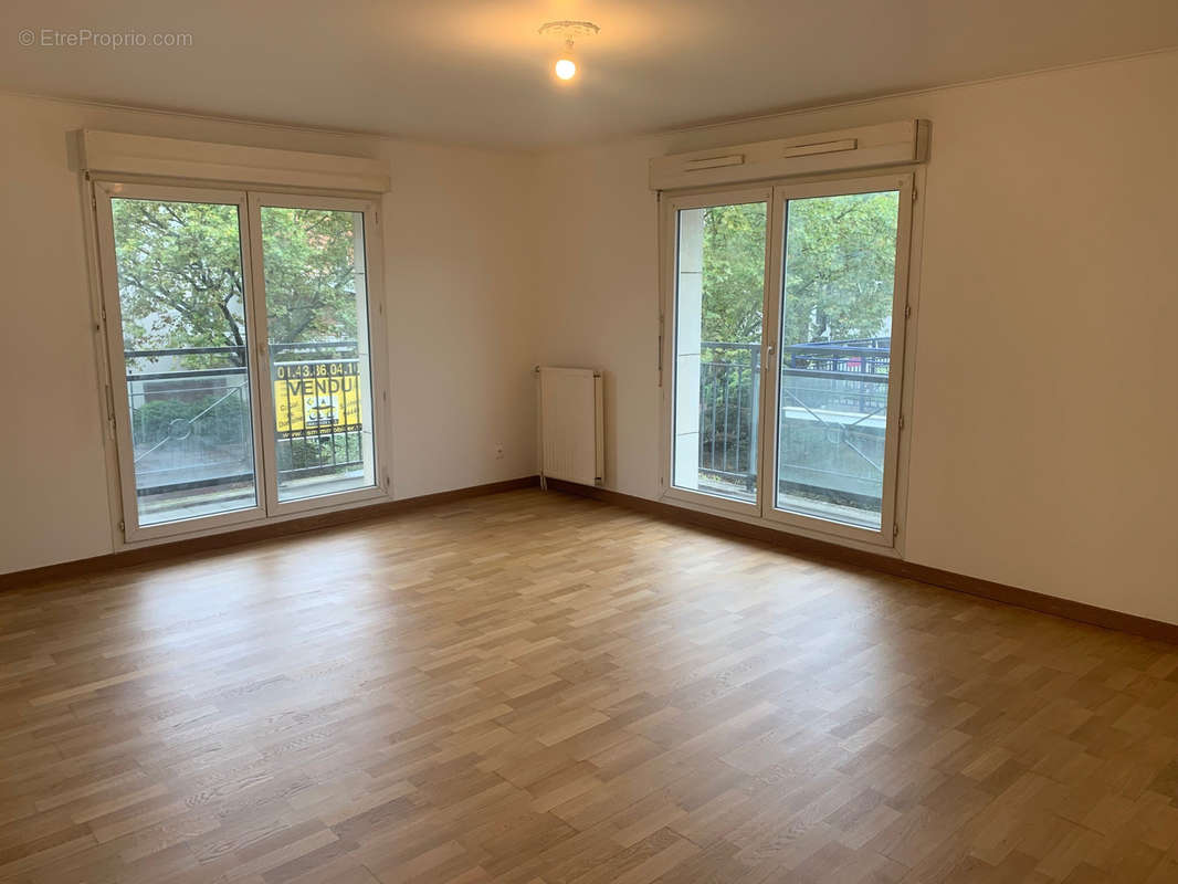 Appartement à LA GARENNE-COLOMBES