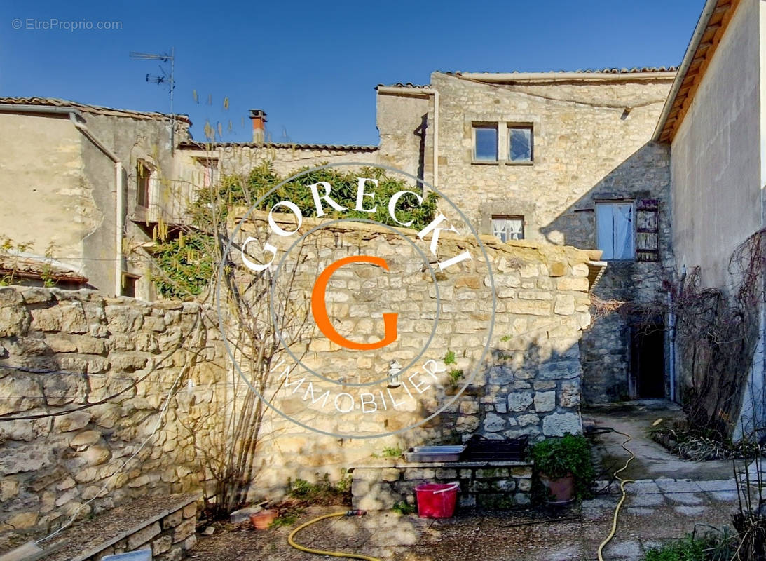 Maison à UZES