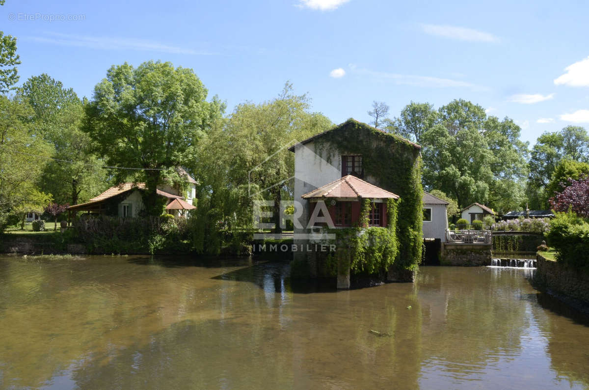 Maison à TOCANE-SAINT-APRE