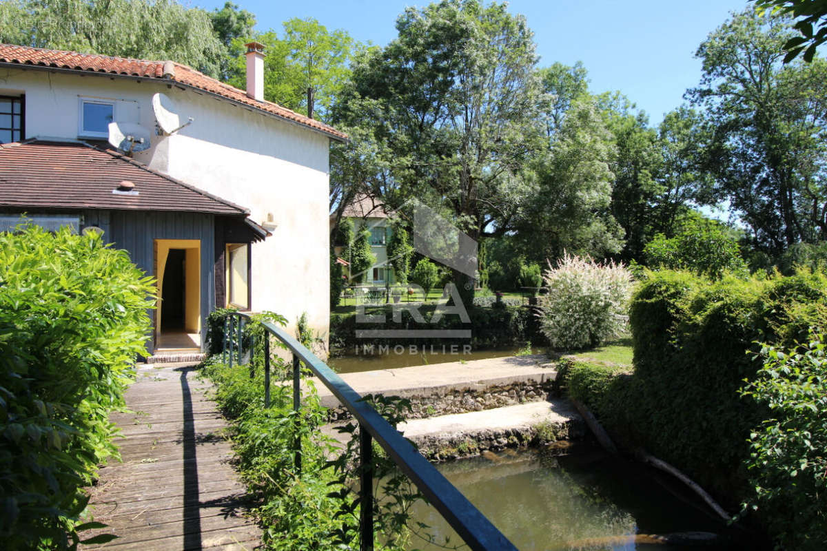 Maison à TOCANE-SAINT-APRE