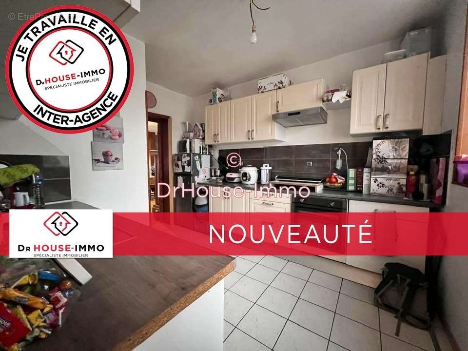 Appartement à QUIEVRECHAIN