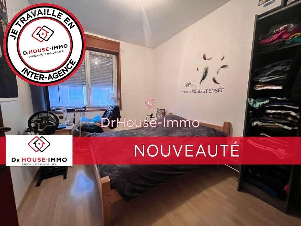 Appartement à QUIEVRECHAIN