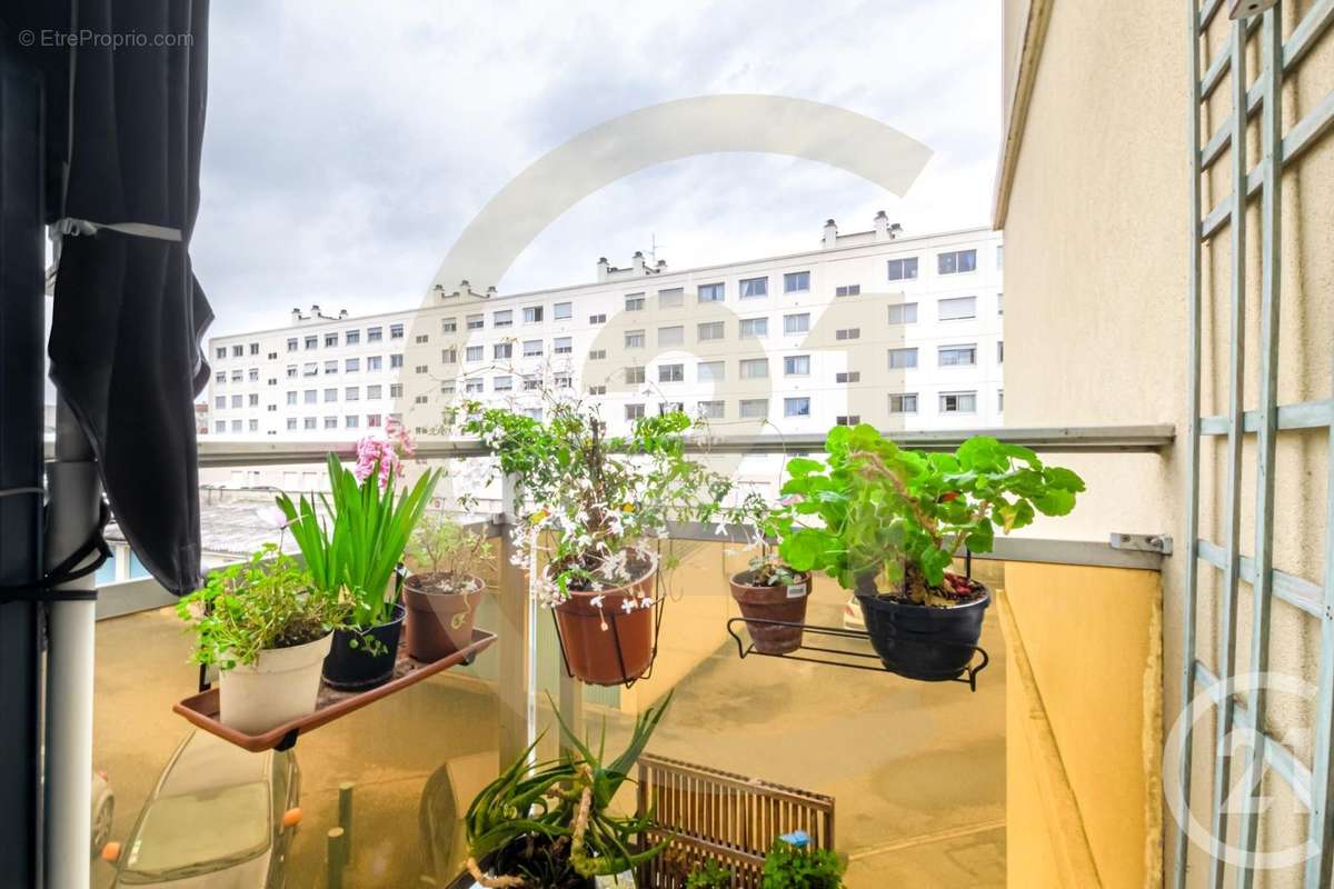 Appartement à LYON-8E