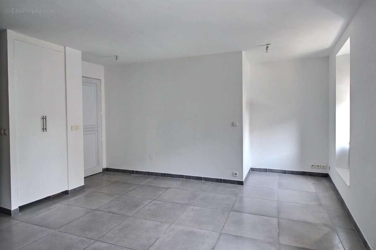 Appartement à MARSEILLE-11E