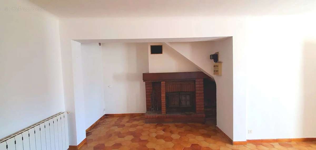 Appartement à AVEZE