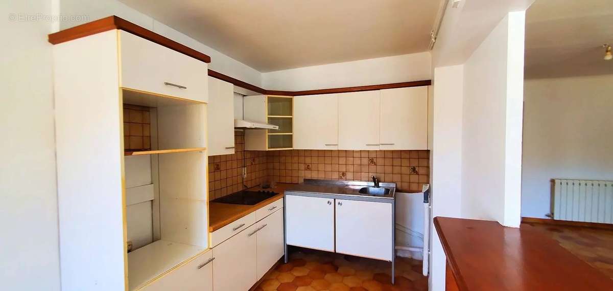 Appartement à AVEZE