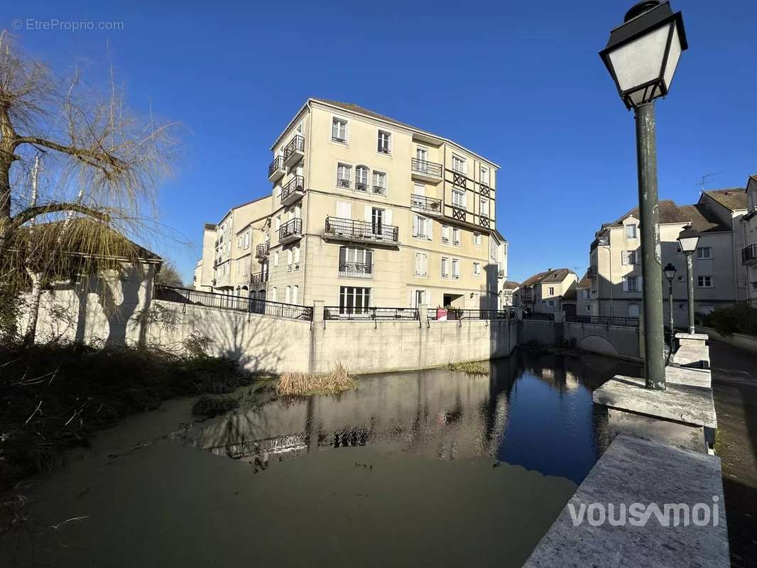 Appartement à COURDIMANCHE