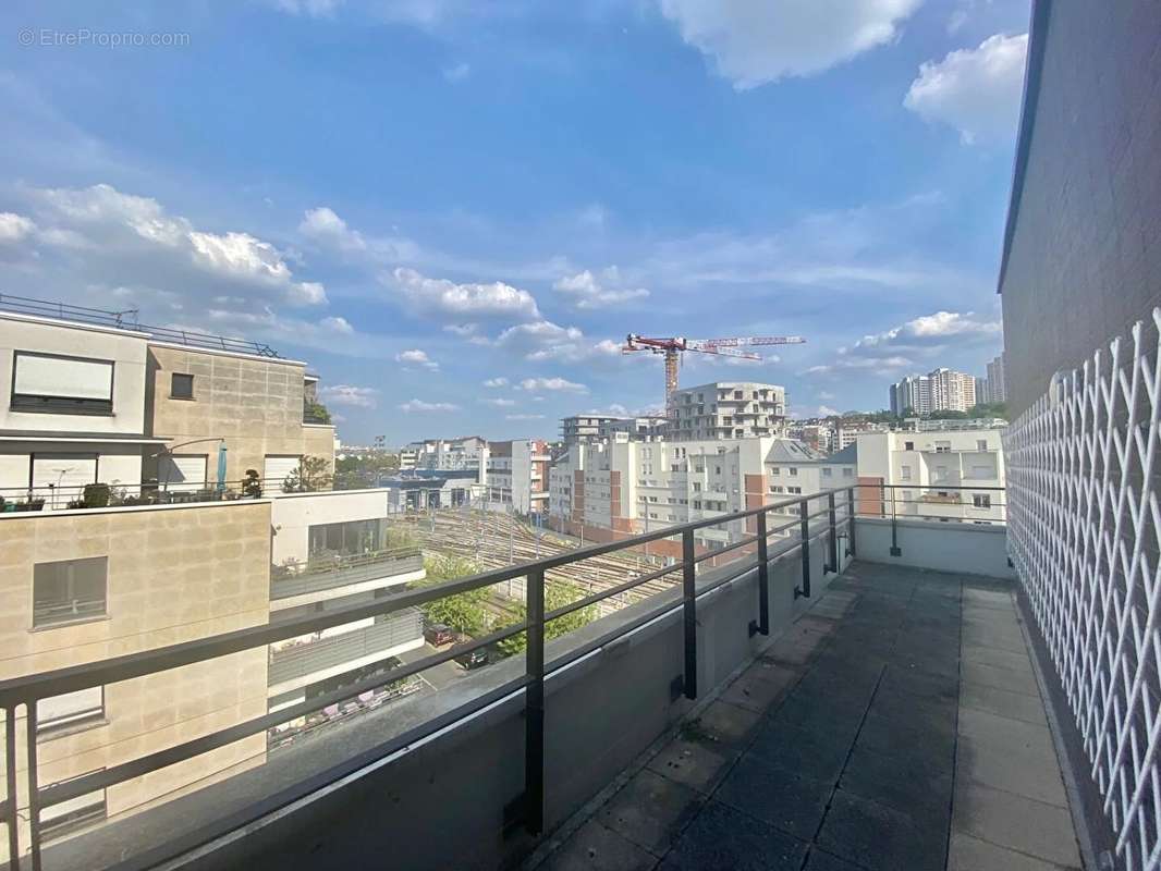 Appartement à ISSY-LES-MOULINEAUX