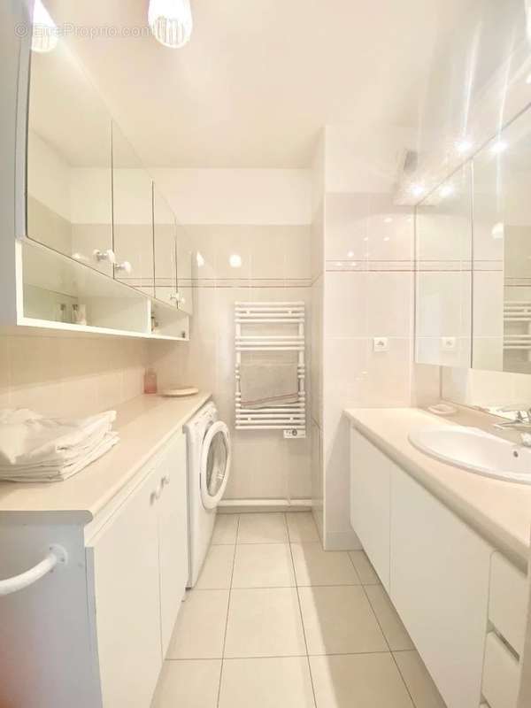 Appartement à ISSY-LES-MOULINEAUX