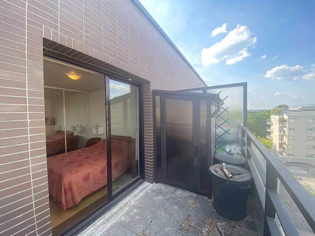 Appartement à ISSY-LES-MOULINEAUX