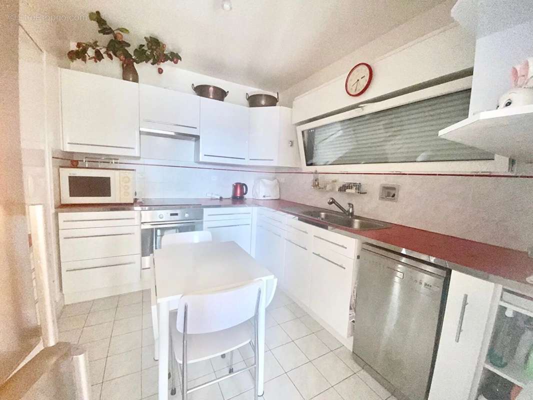 Appartement à ISSY-LES-MOULINEAUX