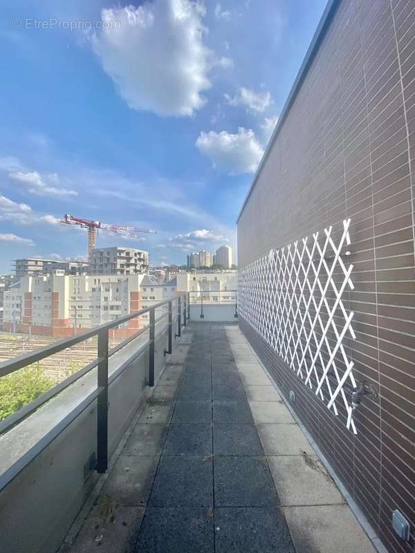 Appartement à ISSY-LES-MOULINEAUX