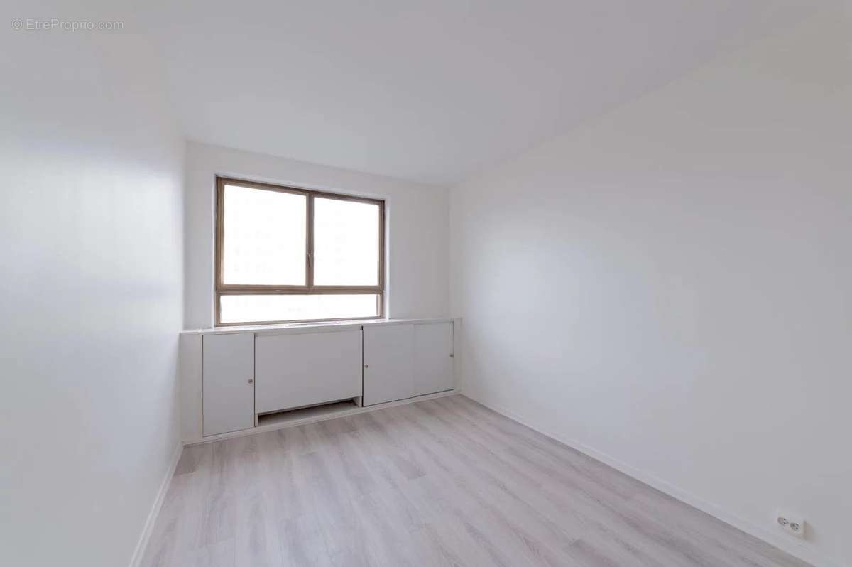 Appartement à PARIS-19E