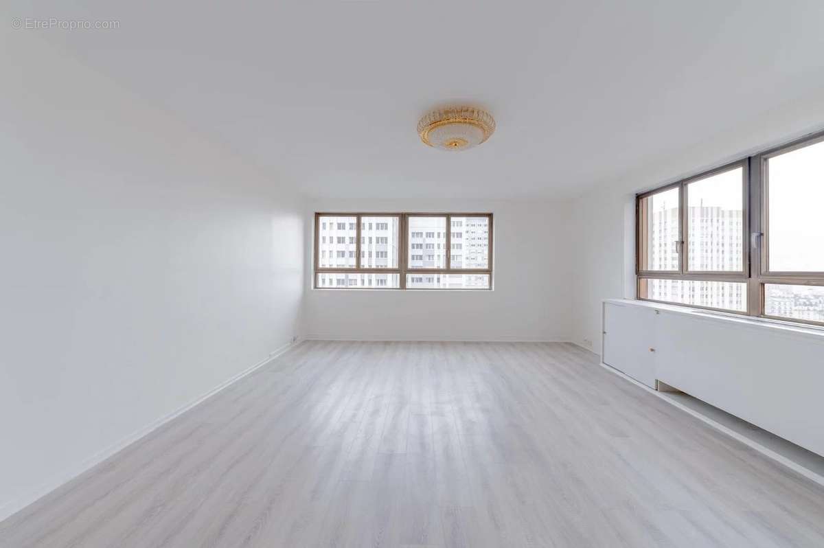 Appartement à PARIS-19E