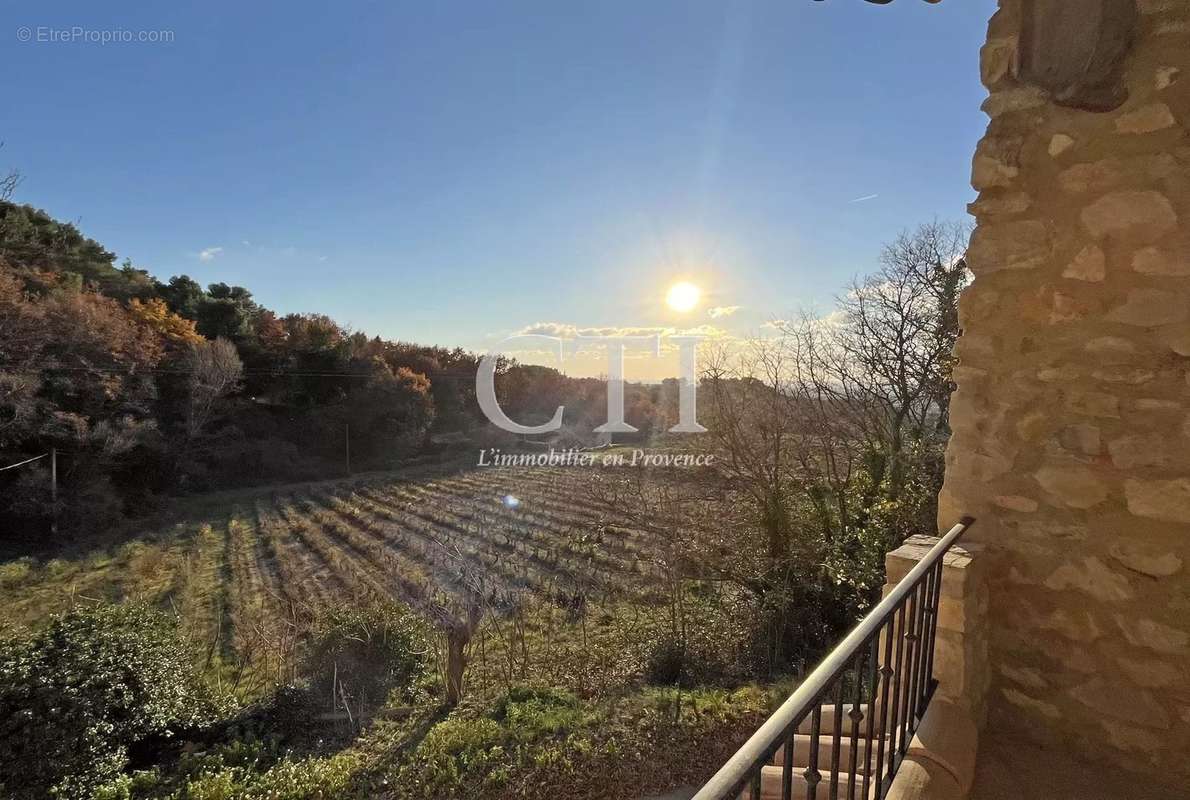 Maison à VAISON-LA-ROMAINE