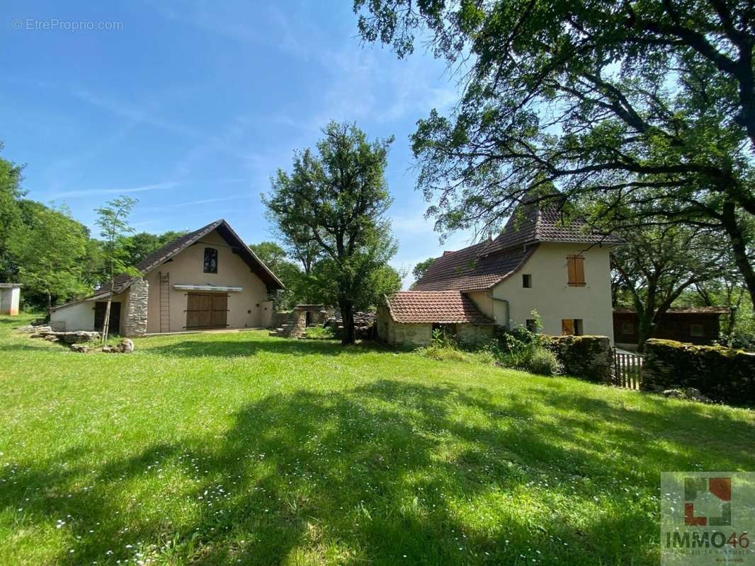 Maison à BRENGUES