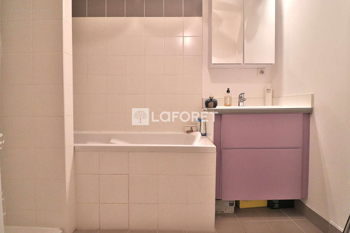 Appartement à MARSEILLE-2E