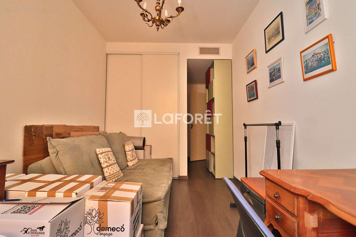 Appartement à MARSEILLE-2E