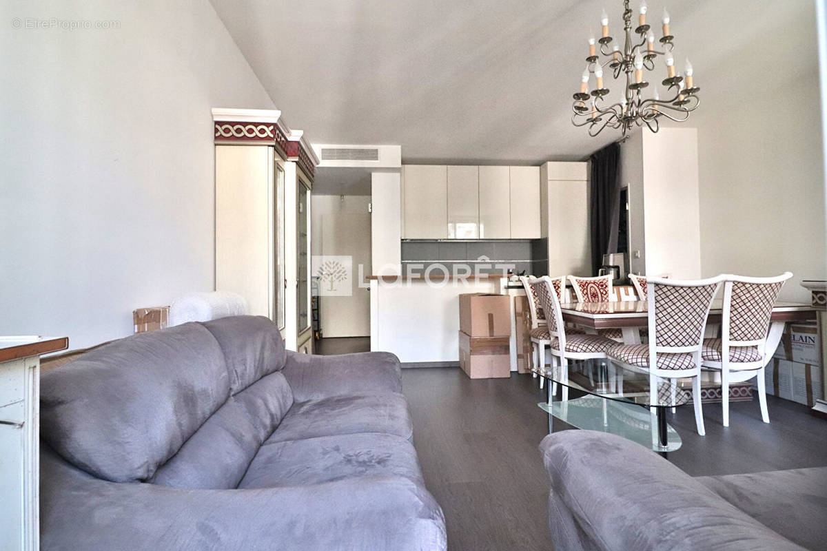 Appartement à MARSEILLE-2E