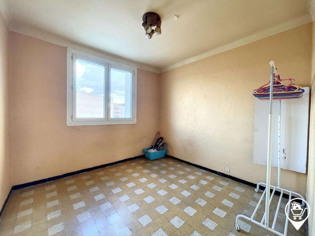 Appartement à MARSEILLE-9E