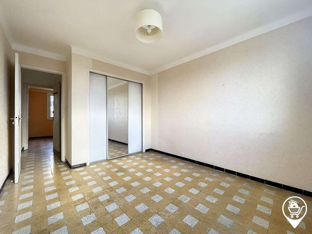 Appartement à MARSEILLE-9E