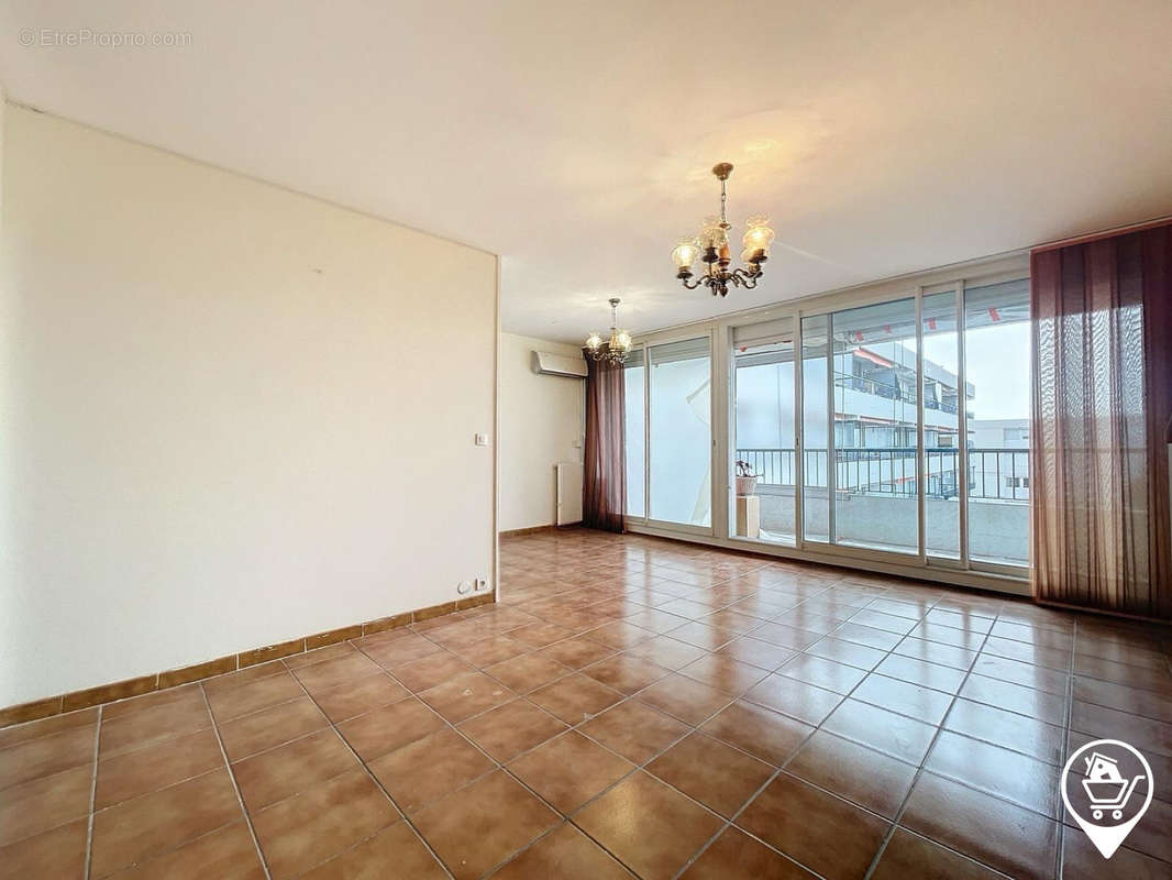 Appartement à MARSEILLE-16E