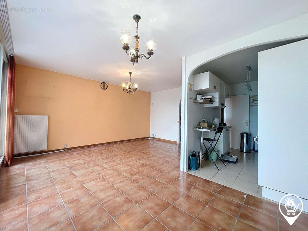 Appartement à MARSEILLE-16E