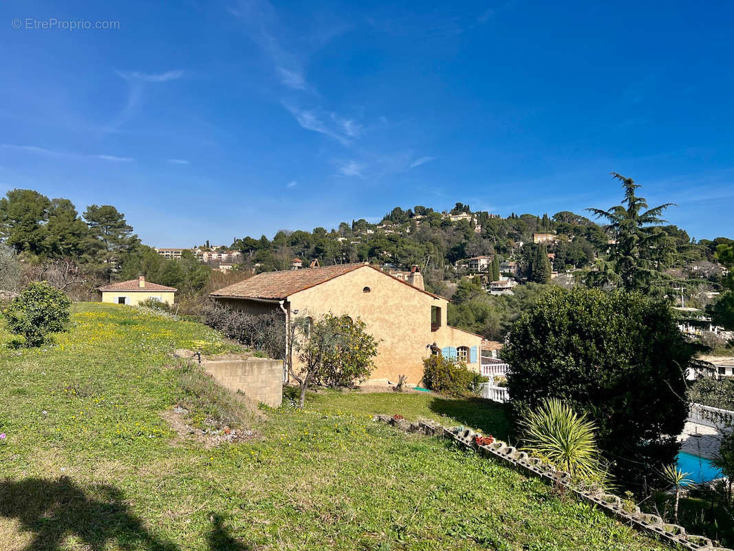 Maison à MOUGINS