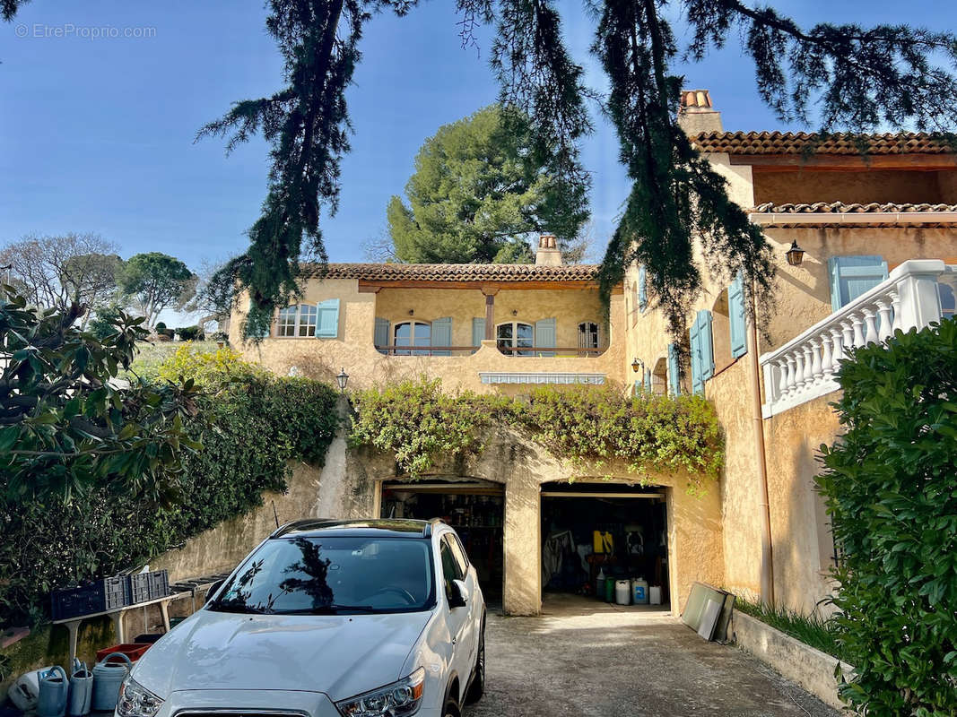 Maison à MOUGINS