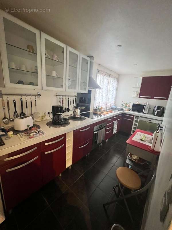 Appartement à COURBEVOIE