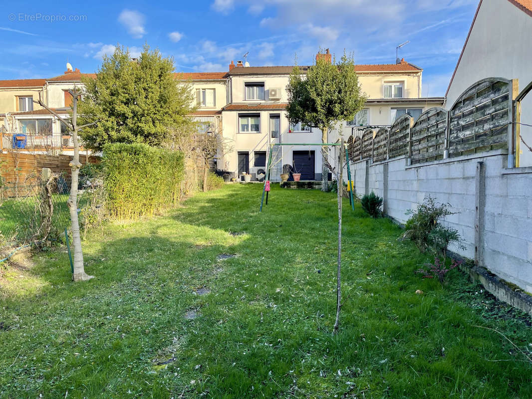 Maison à CHAMPIGNY-SUR-MARNE