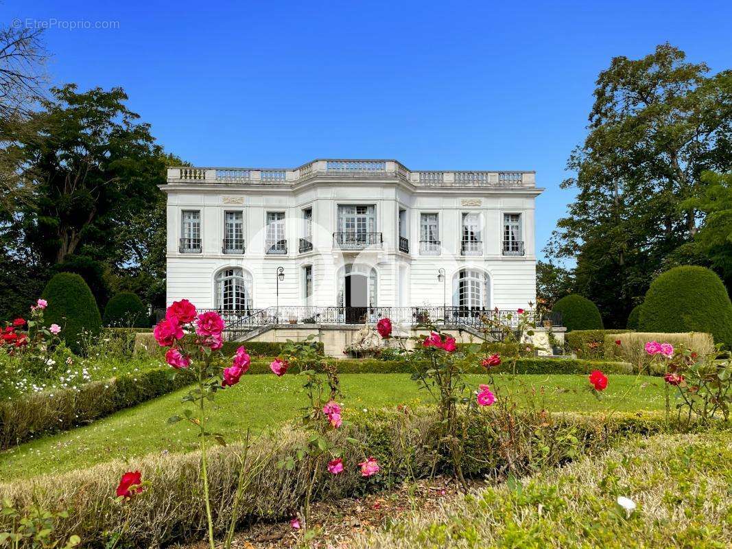 Maison à EZY-SUR-EURE