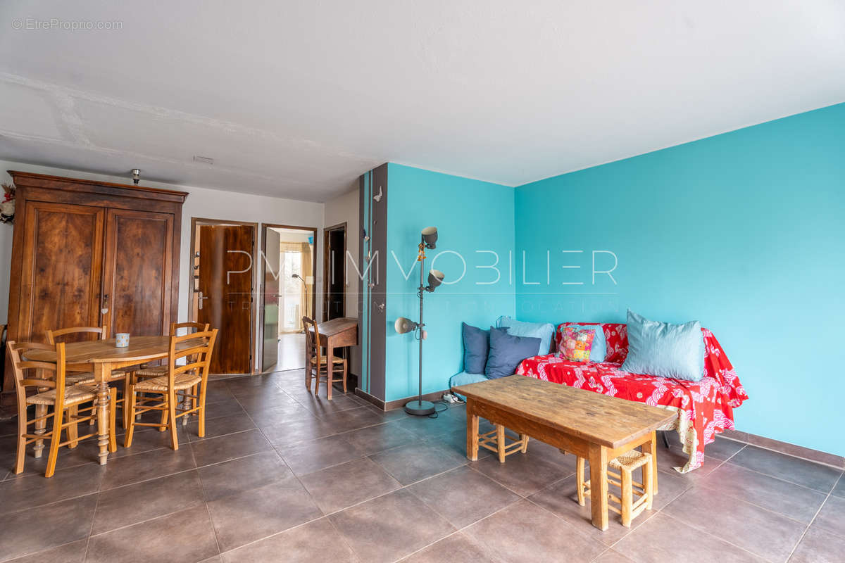 Appartement à MARSEILLE-13E