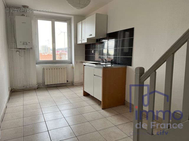 Appartement à SAINT-ETIENNE