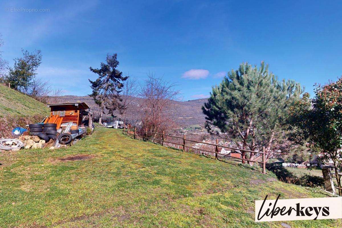 Maison à FERRIERES-SUR-ARIEGE