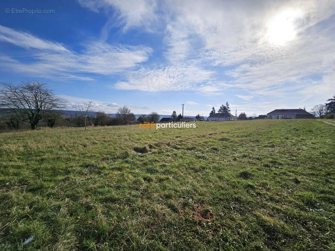 Terrain à ETIGNY