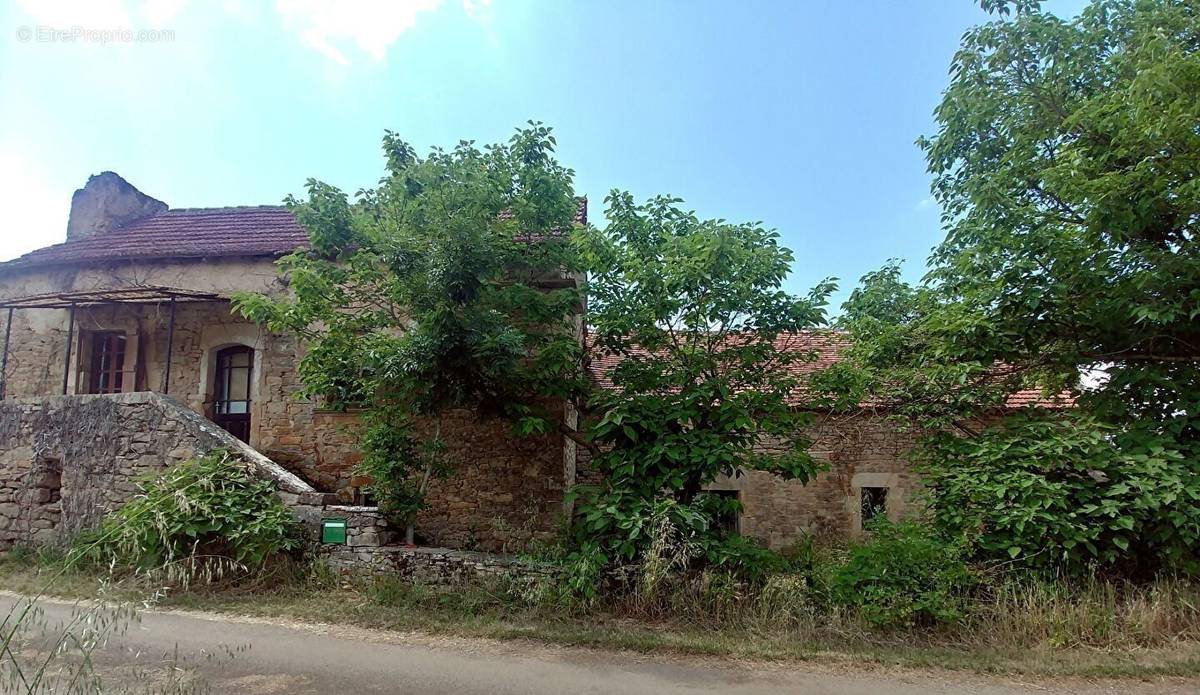 Maison à PARISOT