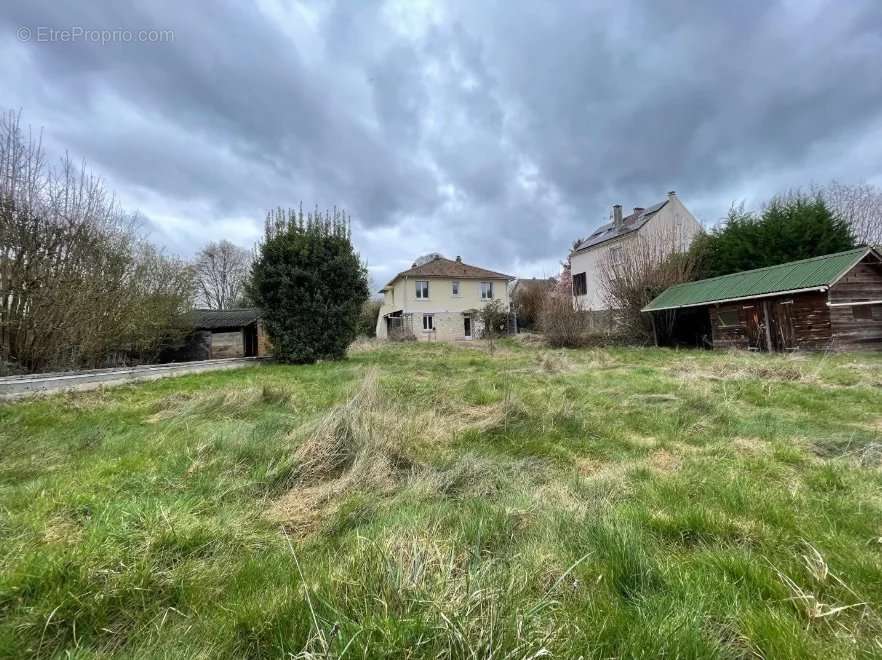 Maison à ELANCOURT