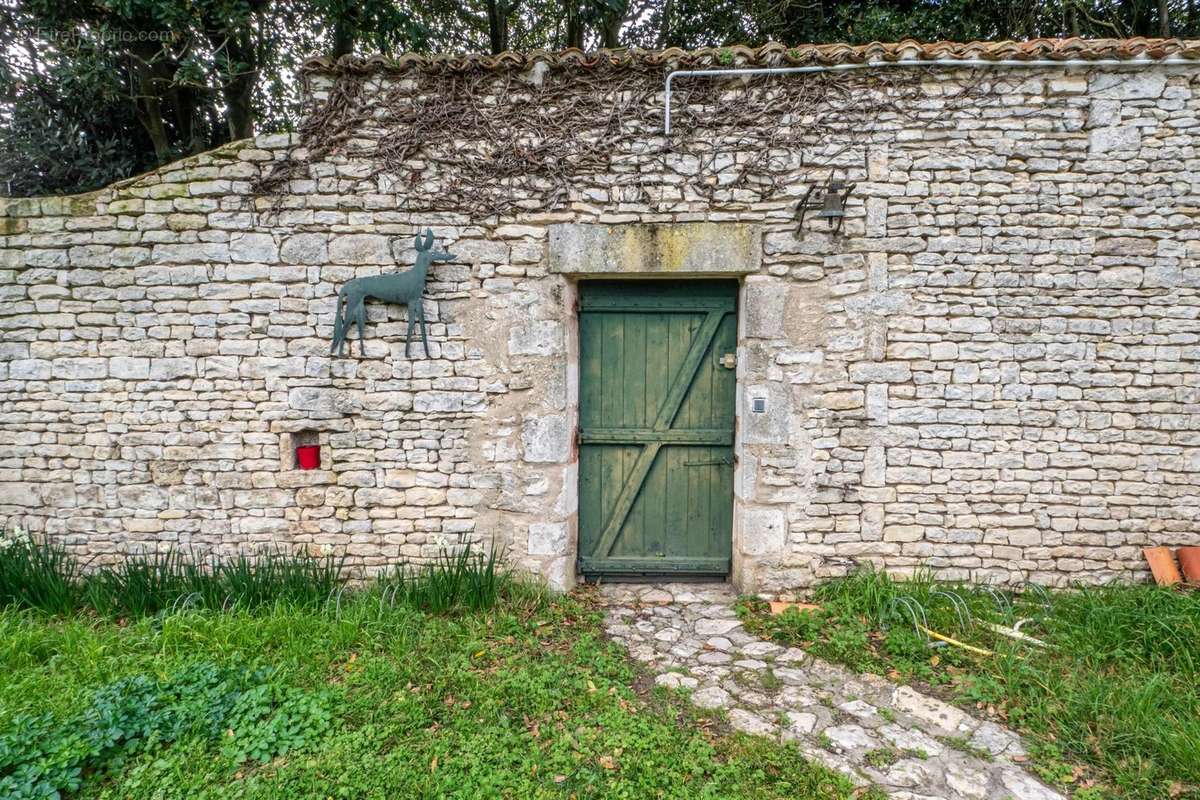 Maison à LE BOIS-PLAGE-EN-RE