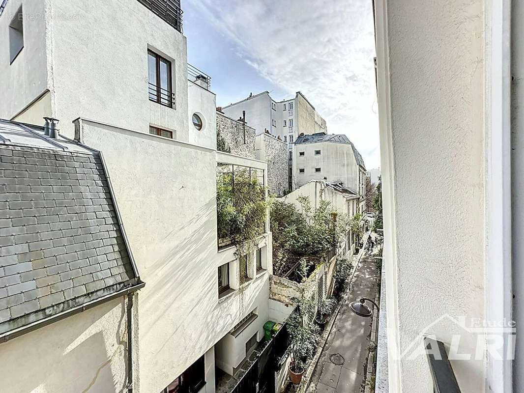 Appartement à PARIS-11E