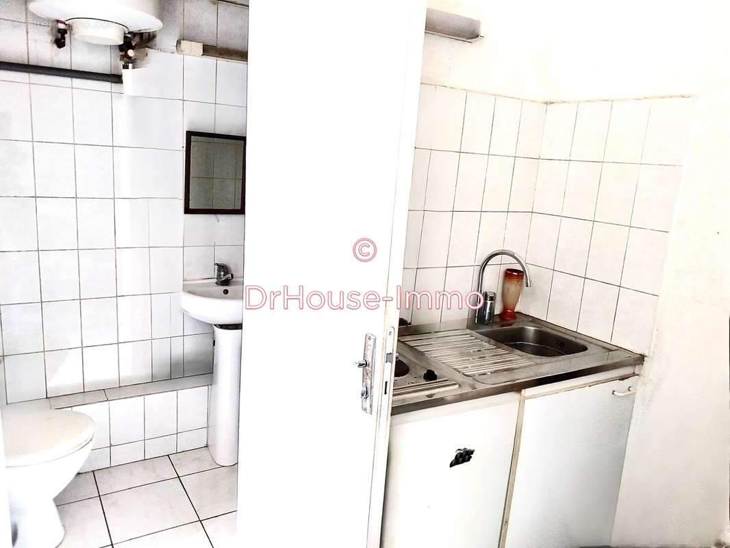 Appartement à MARSEILLE-5E