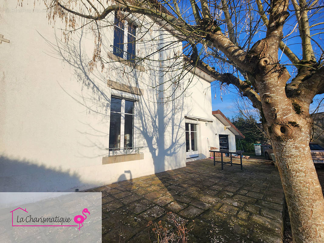 Maison à CONFLANS-SUR-LANTERNE