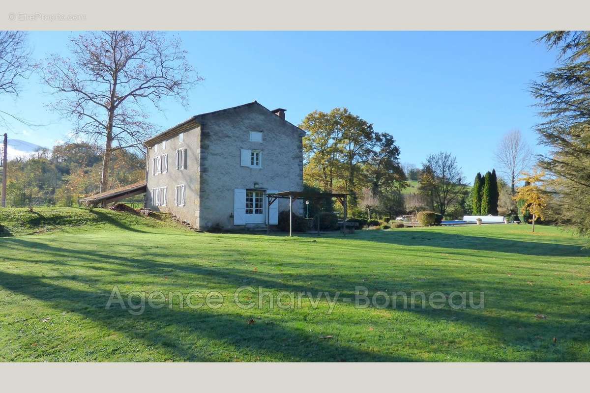 Maison à LESCURE