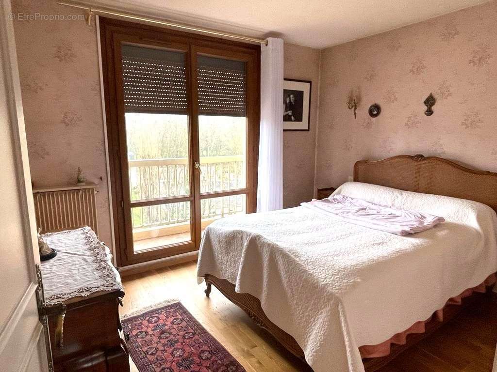 Appartement à MANTES-LA-VILLE