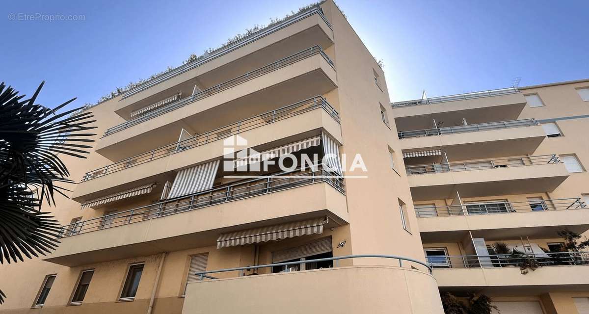 Appartement à HYERES