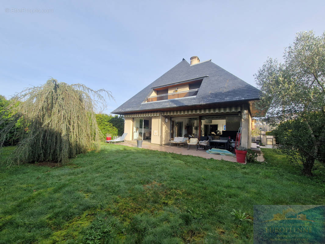 Maison à LOURDES