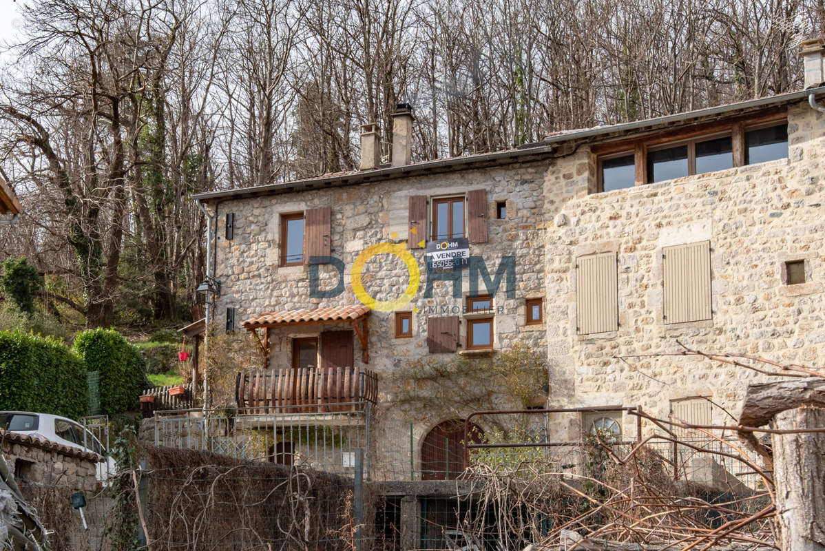 Maison à MONTPEZAT-SOUS-BAUZON