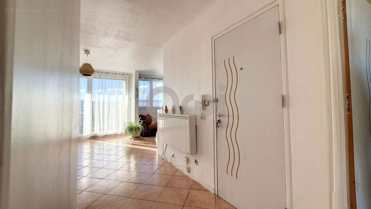 Appartement à FREJUS